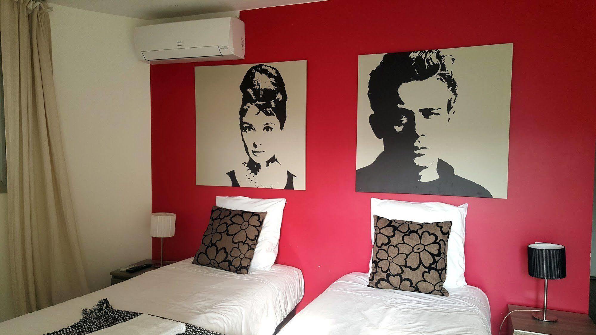 Hotel Sable Et Soleil - Port, Plage Et Jacuzzi Prive เฟรฌูส ภายนอก รูปภาพ