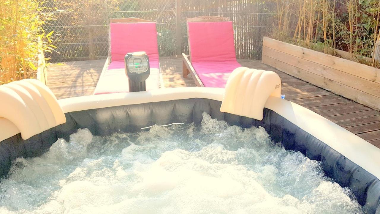 Hotel Sable Et Soleil - Port, Plage Et Jacuzzi Prive เฟรฌูส ภายนอก รูปภาพ