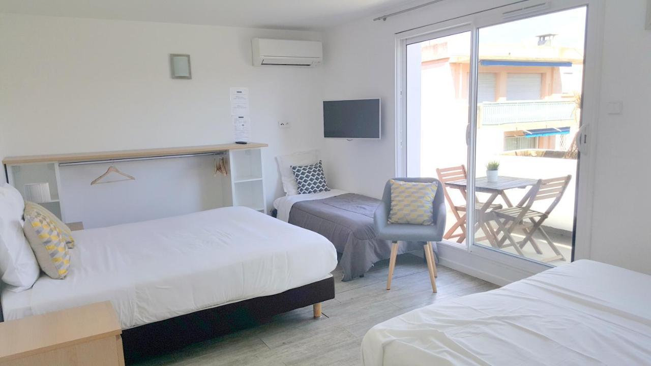 Hotel Sable Et Soleil - Port, Plage Et Jacuzzi Prive เฟรฌูส ภายนอก รูปภาพ